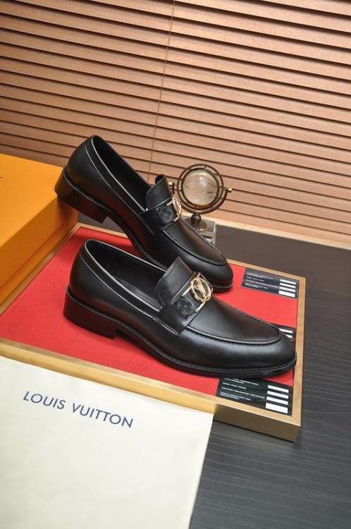 Picture of Louis Vuitton Shoes _SKULVsz38-45mnf055614332